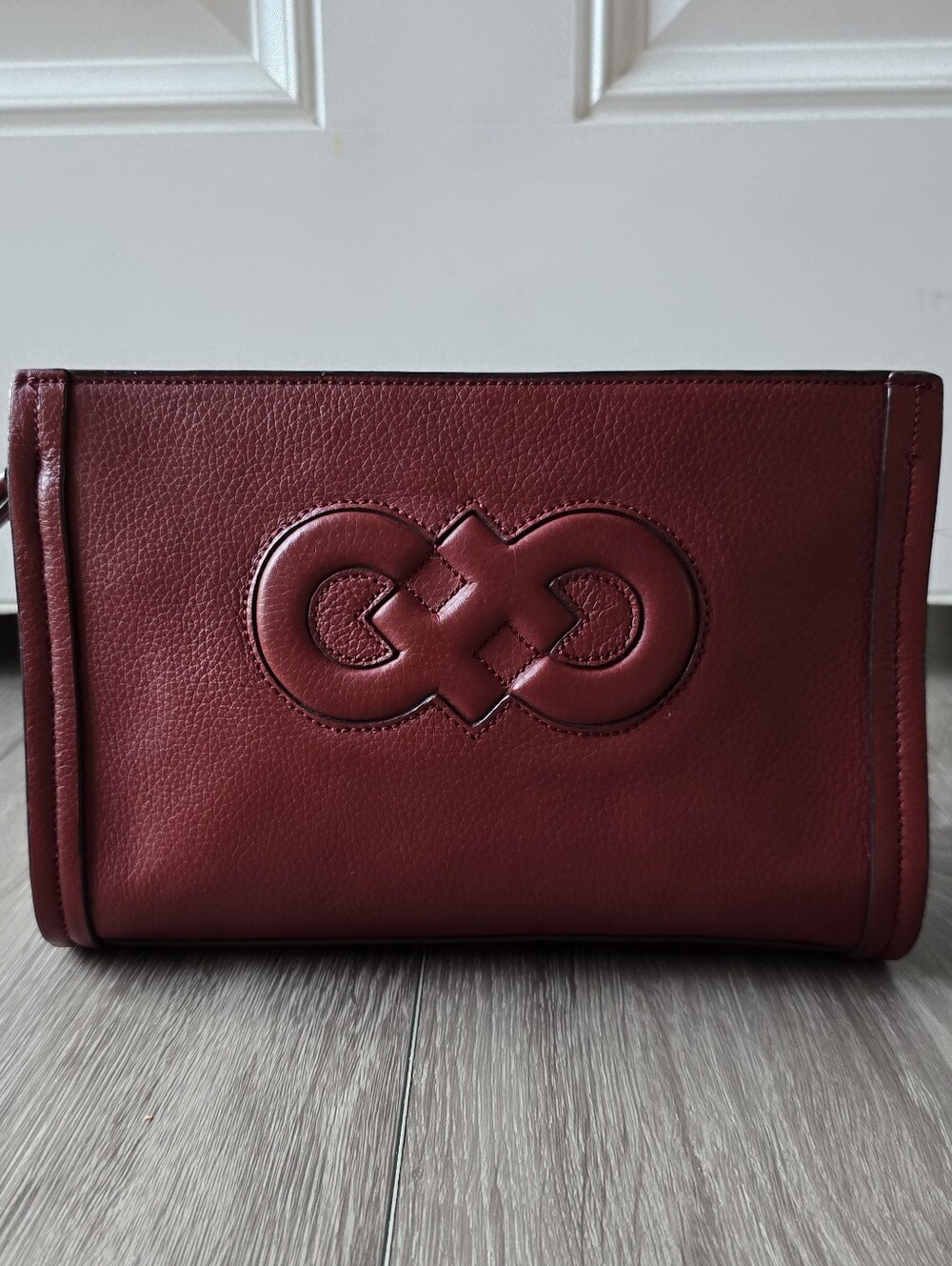 Cole Haan Burgundy Pebbled Leather Clutch Gold Hardware Zip Top Pouch Bag